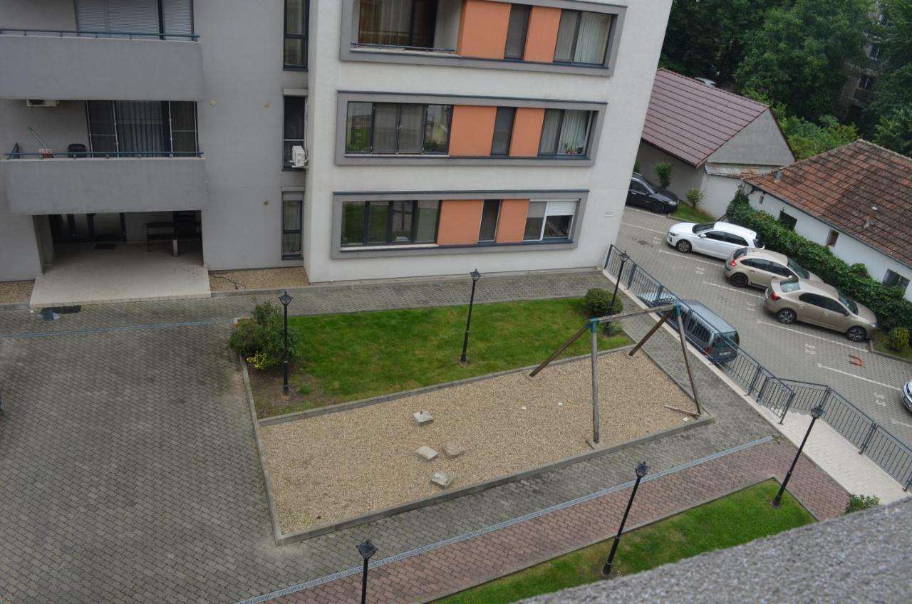 Evening Star Apartment ทิมิชัวรา ภายนอก รูปภาพ